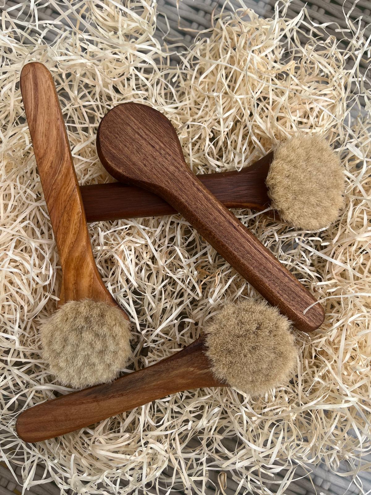 Pareja de Cepillos de madera para masaje facial | Gida