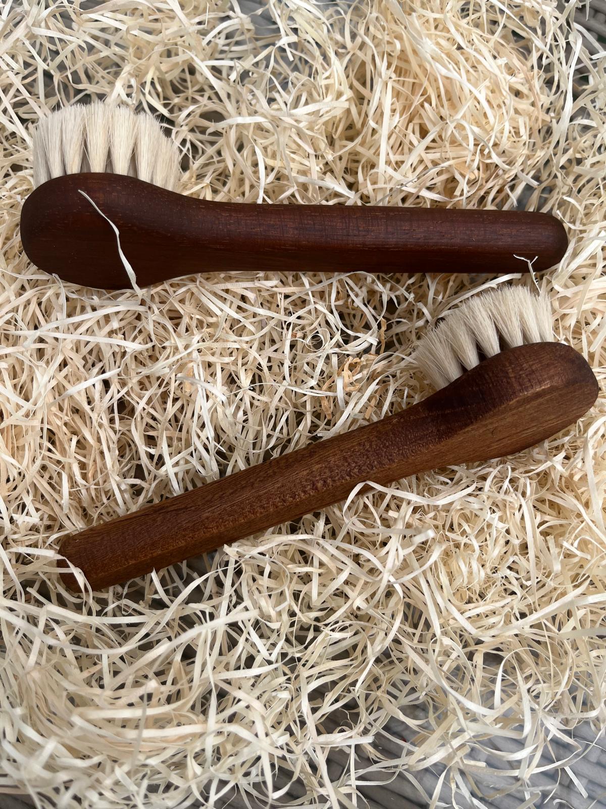 Pareja de Cepillos de madera para masaje facial | Gida