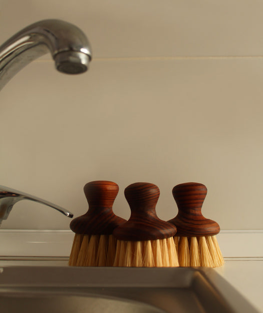 Cepillo de Madera para Vajilla | Lavi