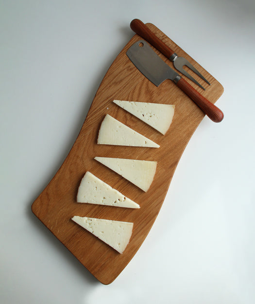 Tabla de quesos y cuchillo+tenedor | Invito