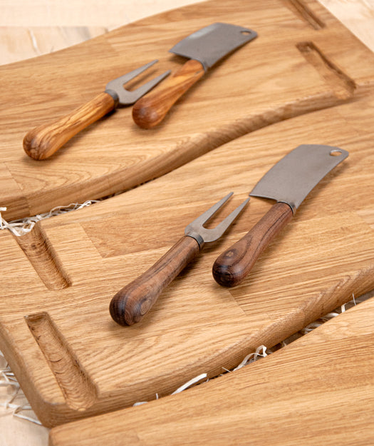 Tabla de quesos y cuchillo+tenedor | Invito