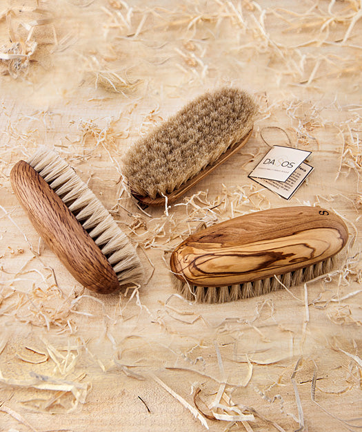 Cepillos de madera para ropa