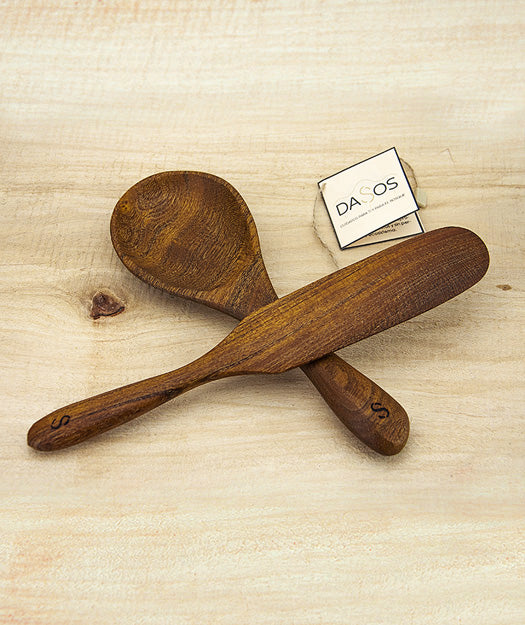 Paleta y cuchara de cocina hechas a mano en madera de moral