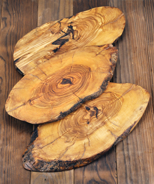 Rodajas de madera natural, ovaladas